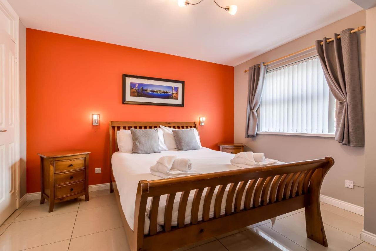 Central Belfast Apartments, Salisbury Экстерьер фото