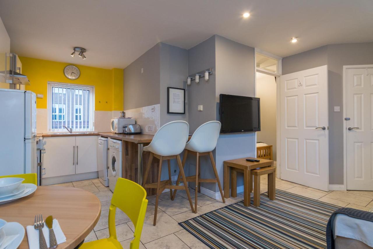 Central Belfast Apartments, Salisbury Экстерьер фото