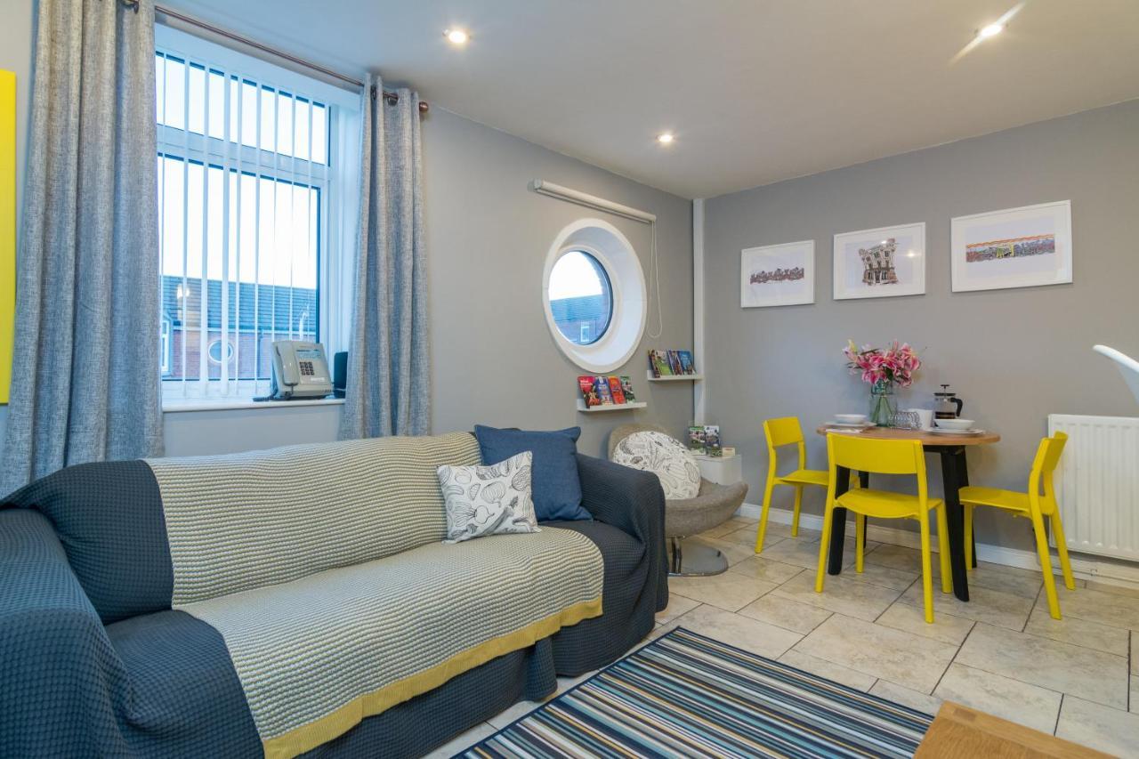 Central Belfast Apartments, Salisbury Экстерьер фото