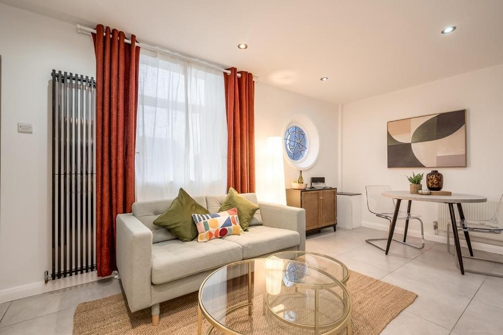 Central Belfast Apartments, Salisbury Экстерьер фото